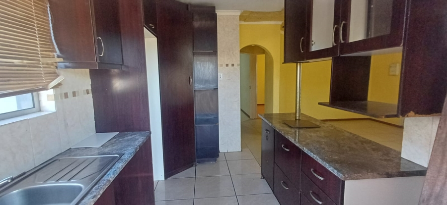 4 Bedroom Property for Sale in Southernwood Eastern Cape